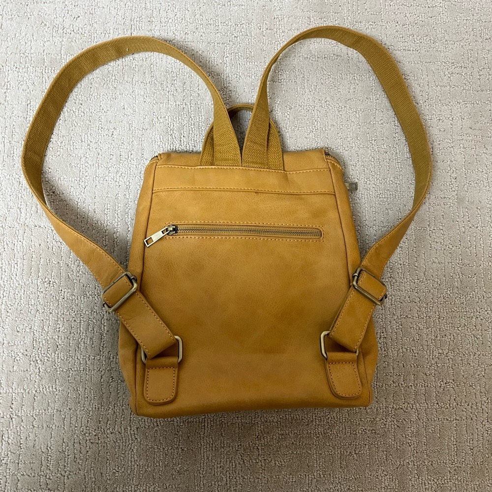 JOY Susan tan Backpack with floral interior - Picture 3 of 6